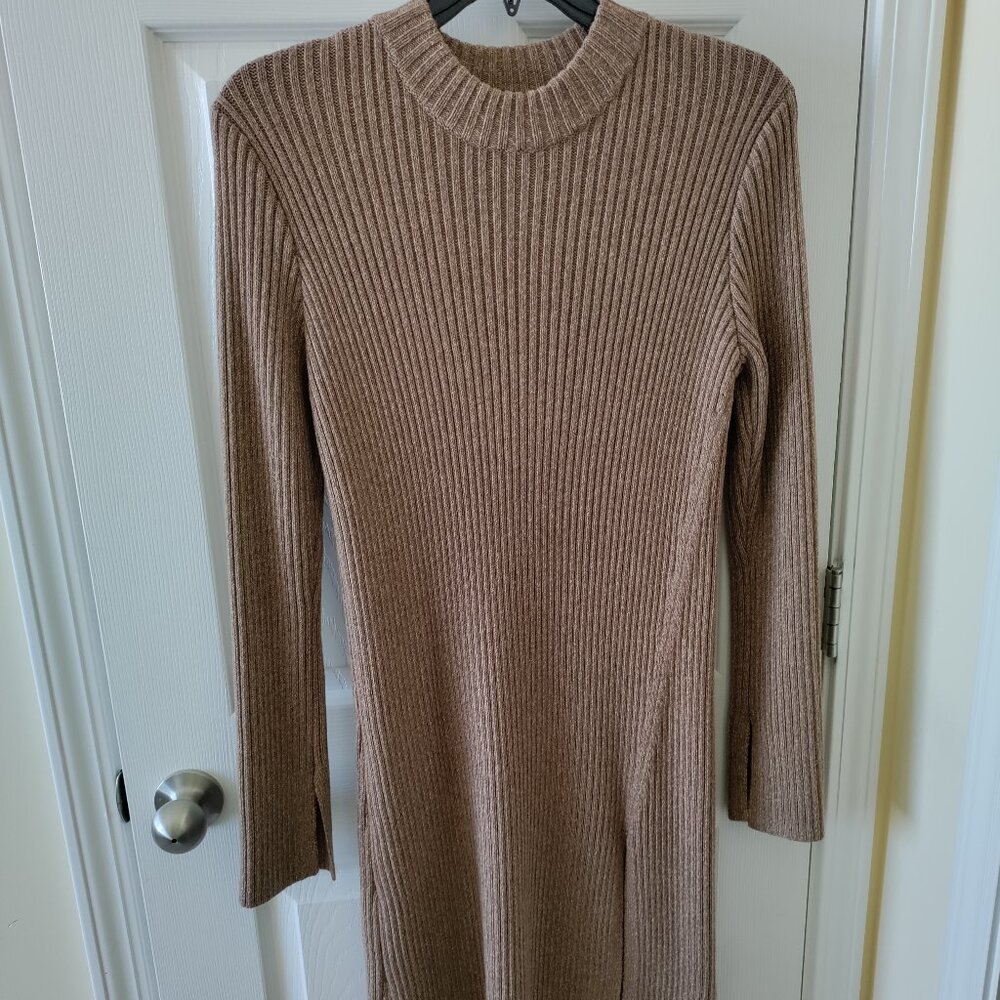 BCBGMAXAZRIA 30% MERINO WOOL DRESS